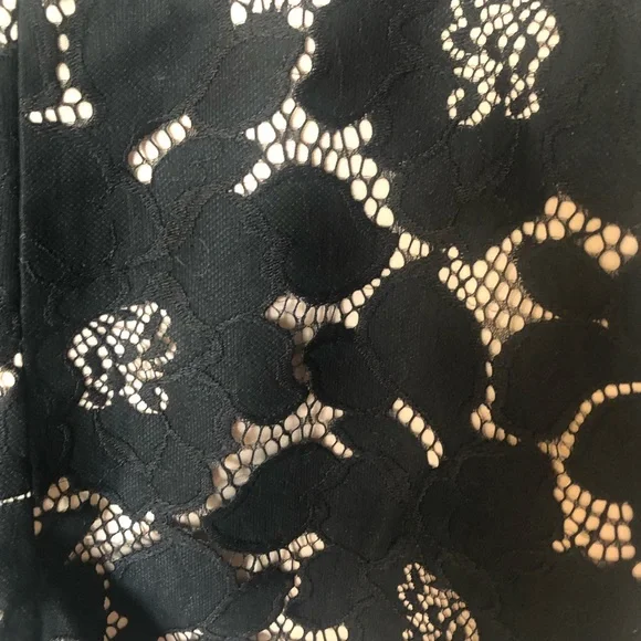 Express Lace Shorts - Picture 2 of 5